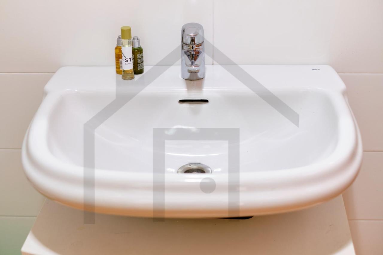 Loft En Oviedo - Ideal Para 3 Personas Luaran gambar