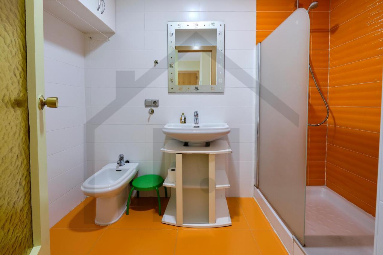Loft En Oviedo - Ideal Para 3 Personas Luaran gambar